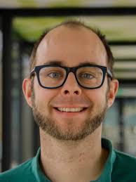 Scholars move away from their islands