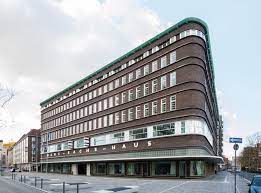 Teilen sie hier ihre erfahrung mit künftigen besuchern dieser veranstaltung. Neues Rathaus Im Hans Sachs Haus In Gelsenkirchen Bauhandwerk