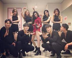 Sunmi S Backup Dancers Recently Gain Attention For Their Amazing Visuals Soompi Dancer Kpop Girls Dancers Outfit
