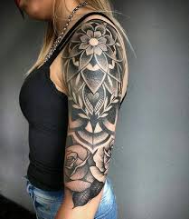 Tattoo Oberschenkel Frau Rosen Tattoo Ideen Oberarm Tattoo Armeltatowierungen