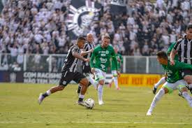 Figueirense recebe Volta Redonda no Scarpelli