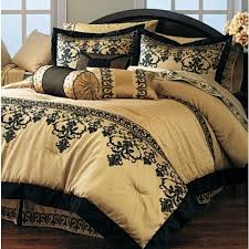Luxury Black And Gold Bedroom Furniture Resemblance Of Black And Gold Bedding Sets For Adding Luxurious Bedroom Decors Luxury Bedroom Decor Gold Bedding Sets Gold Bed