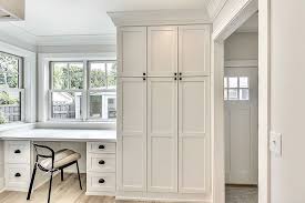 Minnesota Mudrooms Need Big Storage For Four Seasons Of Weather Wear Our Wooddale Mudroom Not Only Has Great Mudroom Design Mudroom Laundry Room Hangout Room