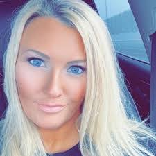 Aida Dabit's Instagram, Twitter & Facebook