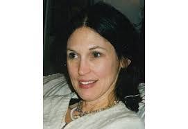 Mimi Reich's Instagram, Twitter & Facebook