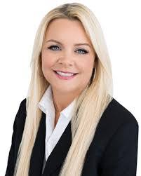 Holly Ardoin's Instagram, Twitter & Facebook