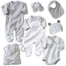 Ce cadre de collage avec 12. Quelle Taille Prendre Pour Kit Naissance Bebes De L Annee Forum Grossesse Amp Bebe Doctissimo