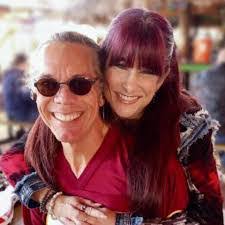 Mindy Kaufman's Instagram, Twitter & Facebook