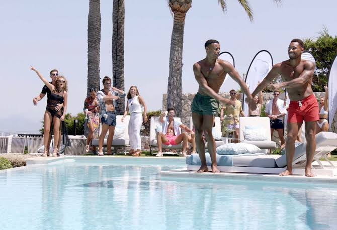 The Glorious Depravity of the British “Love Island” | The New Yorker