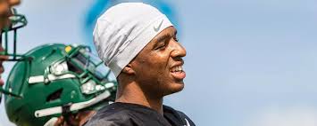 COMMUNICATING WITHOUT WORDS