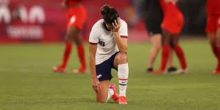 See more ideas about carli lloyd, professional soccer, lloyd. Us Soccer Star Carli Lloyd Seen Doing Sprints Alone After Loss