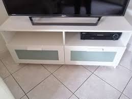 Petites annonces gratuites meubles ikea meuble tv ikea meuble tv ikea blanc grand bureau ikea jerker workstation à hauteur réglable armoire en bois de chêne. Achetez Meuble Tv Ikea Gamme Occasion Annonce Vente A Mions 69 Wb166042575