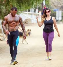 Download millions of videos online. Beauty And The Workout Beast Kelly Brook And David Mcintosh In Battle Of The Best Body Gym Workout Mirror Online