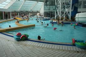 Lisieux Pendant Les Vacances La Piscine Gratuite Le Week End Pour Les Enfants Le Pays D Auge