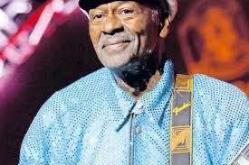 Nachruf: Zum Tod des US-amerikanischen Gitarristen, Sängers und  Rock'n'Roll-Pioniers Chuck Berry mit 90 Jahren