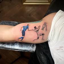 Maybe you would like to learn more about one of these? Foto Duelul Dintre Chiellini È™i Saka Varianta Tatuaj Vine La Roma Hotnews Mobile