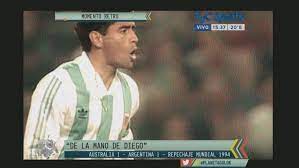 Para ese repechaje, argentina trajo de vuelta a su máximo ídolo diego armando maradona, que volvía de una suspensión por un tema extrafutbolístico y eso le sirvió, para ganar ese. Planeta Gol El Repechaje Entre Argentina Y Australia En 1993 Tyc Sports