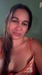 Flora Santos (@flora.santos8)