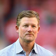 Hire Eli Manning for Private & Corporate Events