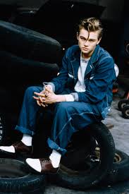 His birth name is leonardo willhelm dicaprio. Leonardo Dicaprio S Best 1990s Style Moments British Vogue