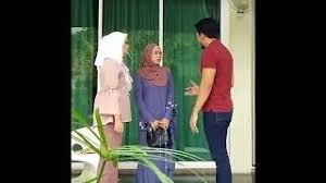 Mohamed erwin shah evan dawson (lahir 11 mei 1989) merupakan pelakon dan model singapura. Sweetnya Aprena Manrose Tenung Muka Shukri Yahya Buat Muka Comel Tiada Arah Jodoh Kita Youtube