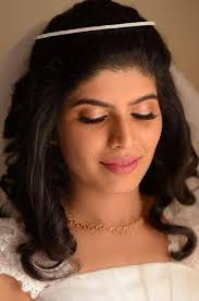Wedding Makeup Artist Lekha And Meghana Bridal Makeup Best Bridal Makeup In Bangalore Indianbride Makeup Bride Makeup Best Bridal Makeup Bride Hairstyles