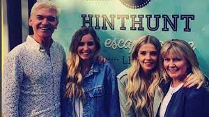 Their wedding anniversary falls on march 30th. Who Is Phillip Schofield Wife And Daughters Stephanie Lowe And Ruby And Molly Details Revealed
