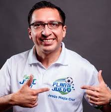 Efrén Cabrera, el presidente del Águila Azteca que por segunda ocasión  aparece en revista Forbes