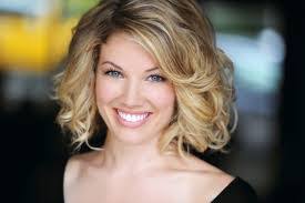 Maureen Hooper's Instagram, Twitter & Facebook