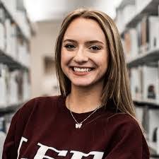 Johanna Graham's Instagram, Twitter & Facebook