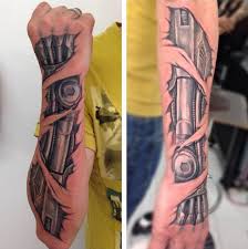 Tattoo Motive Manner Schwarz Graue 3d Tatowierung Cyborg Tattoo Biomechanik Tattoo Biomechanik Tattoo Vorlagen Biomechanik Tattoos