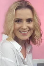 Czerwone korale, w kinie, lublinie czy gdzie. Halina Mlynkova Wikipedia Wolna Encyklopedia