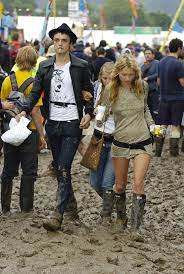 The babyshambles singer is believed to have fathered a love child named aisling with lindi hingston. Daddy Doherty Pete Admits He S Become A Father Again As He Talks About Kate Moss Amy Winehouse And His Battle With Drugs Mirror Online