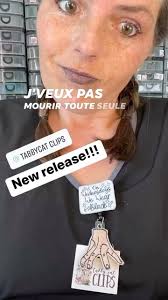 It’s fall hall!!! Watch out because @tabbycatclips has the most adorable  fall/ Halloween badges and if you don’t have one… what are you waiting  for????🎃👻