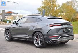 It was unveiled on 4 december 2017 and was put on the market for the 2018 model year. Lamborghini Urus Td Luxe