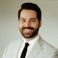 Adam Farr's Instagram, Twitter & Facebook