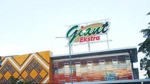 Kini sahamnya dimiliki oleh hero supermarket group.hingga agustus 2010, telah dibuka 46 hypermarket giant dan 104 gerai. Giant Ekstra Jalan Tole Iskandar Depok Tutup Selama 7 Hari Ada Apa