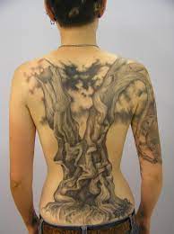 Tatouage Femme Dos Arbre