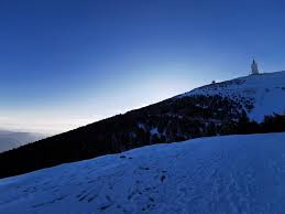 Temps effectif de déplacement 4 h 30 à une vitesse moyenne de 4 km/h soyez toujours prudent et prévoyant lors d'une randonnée. Le Mont Ventoux 1910m Une Reputation Pas Usurpee Decouvrir Les Alpes