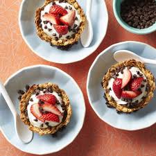 Yogurt Sundaes In Granola Cups Recipe Yogurt And Granola Granola Cups Recipe Yogurt Breakfast