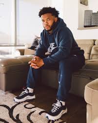 Shoe shop in toronto, ontario. Champs Sports Announces Holiday Campaigns Featuring Kyler Murray Napheesa Collier And More Respect
