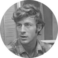 Family relationship of Thomas Bullock and Sir Ranulph Fiennes via John  Howard