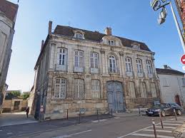 Auxerre Hotel Deschamps De Charmelieu Hotel House Styles Mansions