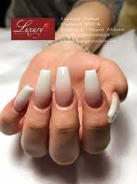 Štětec na gel, zdobící tyčinka, bílé uv gely. Luxury Salon Praha Beitrage Facebook