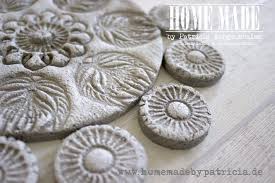 Dann rein damit in die. Diy Idee Beton Fliesen Selber Machen Schnell Und Einfach I Kreativ Beton I Knetbeton I Ideen Aus Beton I F Selber Machen Selber Machen Upcycling Betonfliesen