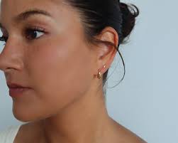 Waterproof-cz Dainty Mini V Shape Studs, Dainty Tiny CZ Studs, 18k Gold  Sterling Silver Tiny Stud Earrings, Cartilage Stud, Gift for Her