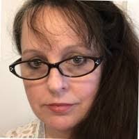 Julie Dees's Instagram, Twitter & Facebook