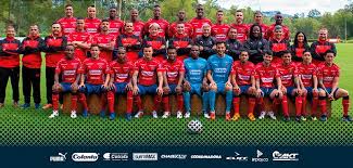 El encuentro inició con mucho ritmo, medellín siempre atacando y buscando por todos los medios el gol que les diera la confianza, los primeros minutos fueron de mucho ataque, pero no llegó el gol y junior aguantó bien en defensa. Una Final Que Vibra Junior Vs Medellin Carfoz