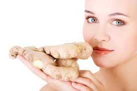 Ghimbirul (zingiber officinale), denumit popular și „ghimber sau „gingiber, este numele dat unei plante erbacee din regiunile tropicale, cu rizom aromatic bogat în uleiuri eterice. 10 Beneficii Ale Ghimbirului Pentru FrumuseÅ£e Si Vitalitate FrumuseÅ£e Ingrijirea Corpului Eva Ro