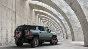 Hummer stopped making vehicles in 2010, but recently announced the return of the property damage liability: Gmc Reveals Hummer Ev Suv See The Price Features